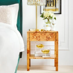 The Finger Hand -Art Exhibition Shop webimage 040445831 725470735 020217235 square web