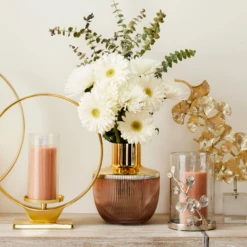 Cleo Vase -Art Exhibition Shop webimage 120211512 rv1 jpg