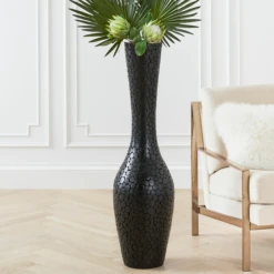 Oslo Floor Vase -Art Exhibition Shop webimage 121851766 ALT1