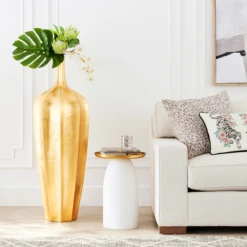 Accolade Vase -Art Exhibition Shop webimage 122925337 alt4 Accolade Vase rv