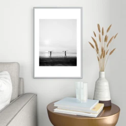 Surfer Couple -Art Exhibition Shop webimage 630680657 RV