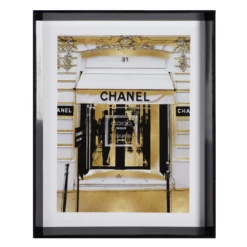 Chanel Storefront -Art Exhibition Shop webimage 725470735 SIL